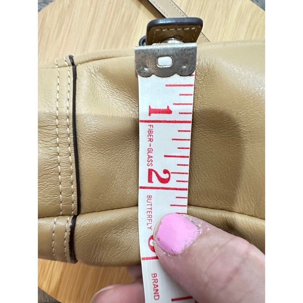 Coach Hadley Field Bag - Picture 11 of 12